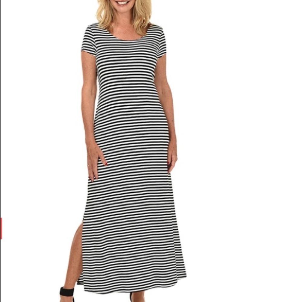 Cable & Gauge Monotone striped long maxi dress
